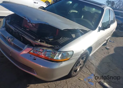 1998 Honda Accord Ex V6 from USA, damaged, VIN 1HGCG1658WA076684